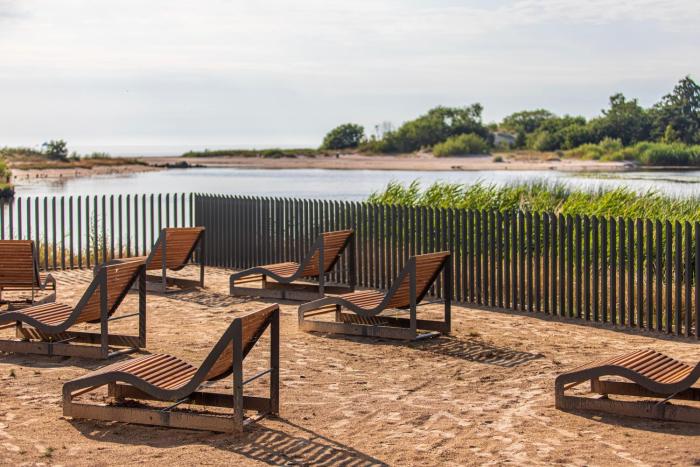 THE BEST OF ŠVENTOSIOS VARTAI, By Cohost