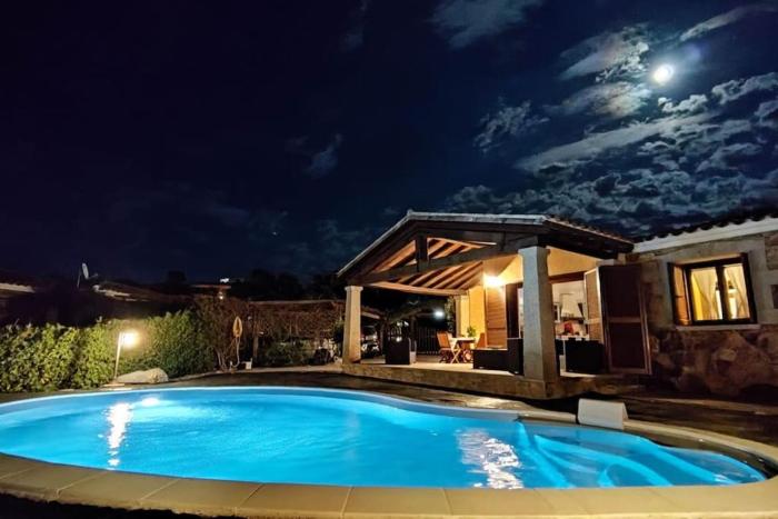 Villa Janas con piscina privata Budoni