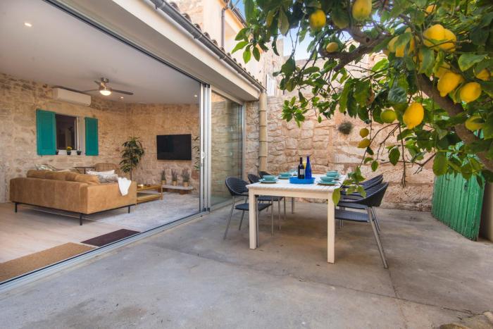 Casa La Limonera. Townhouse with pool for up to 6 persons in Santanyi