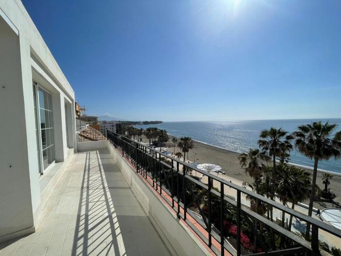 BeachLine Penthouse - SeaLine Apartments