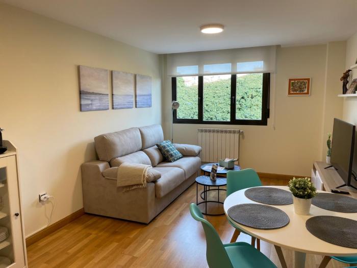 Vivienda turística Las Cigüeñas con garaje