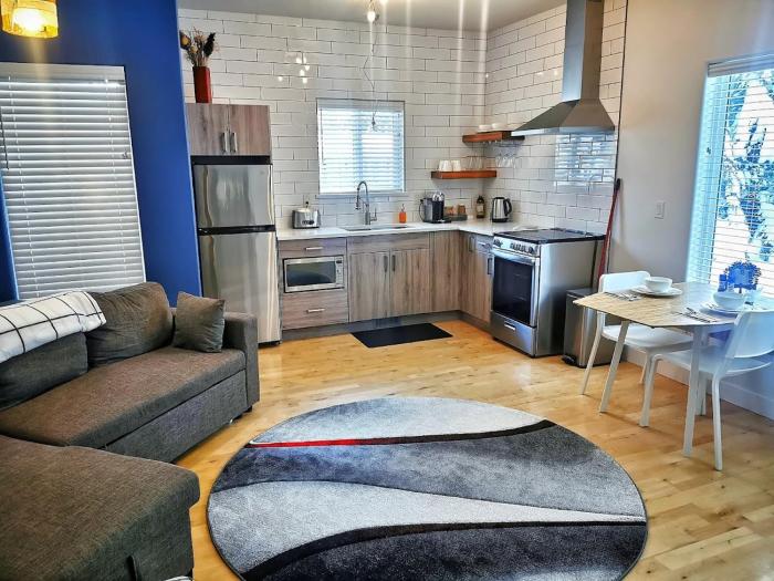 LuxQuarters Kitimat River Suite