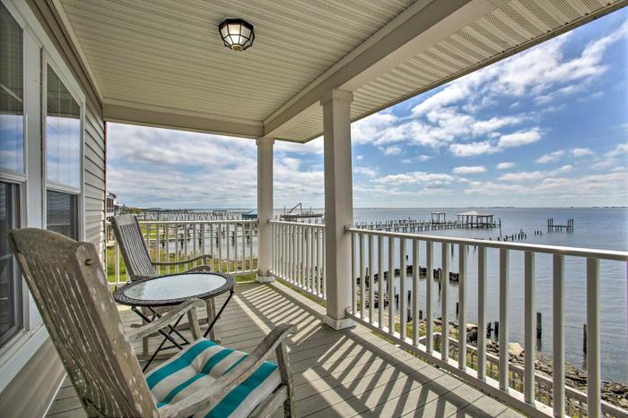 Waterfront New Orleans Home with Private Dock and Pier