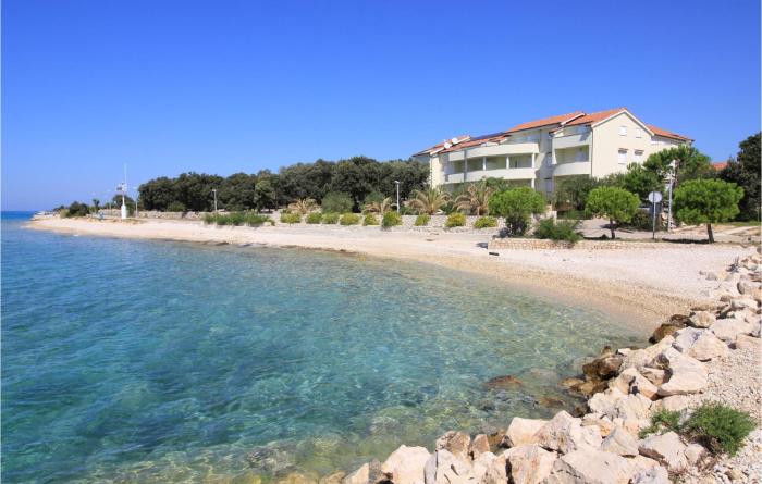 Nice Apartment In Mandre With House Sea View