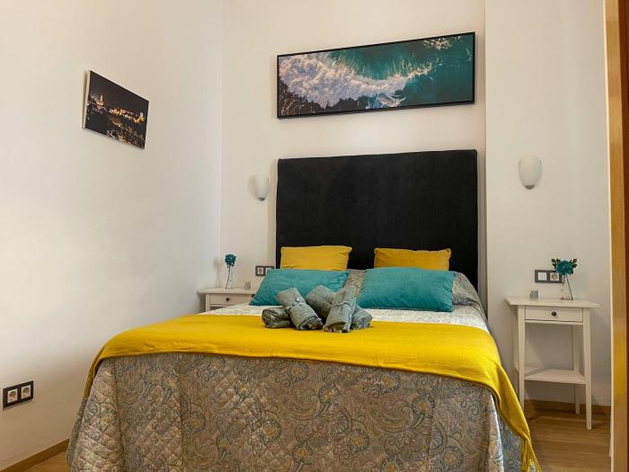 Quiet Apartment in the Heart of Malaga POOL & FREE PARKING