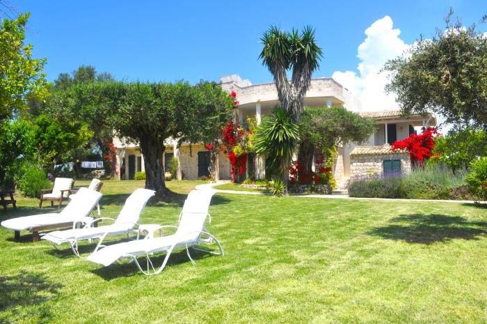 House Lemoni, Apartment A with Terrace and balcony - Pelekas, Corfu