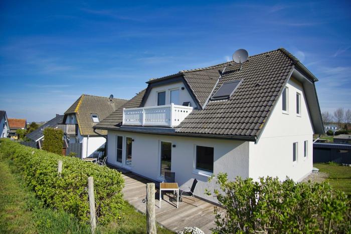 Ferienwohnung mit Terrasse in ruhiger Lage - Haus Südperd FeWo Dünenrose