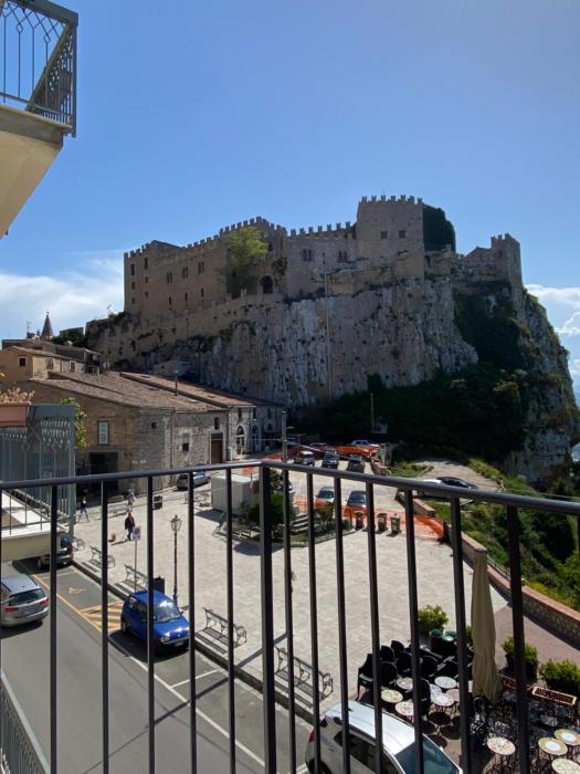 IL DUCA HOUSE e HOLIDAY PRESTIGE