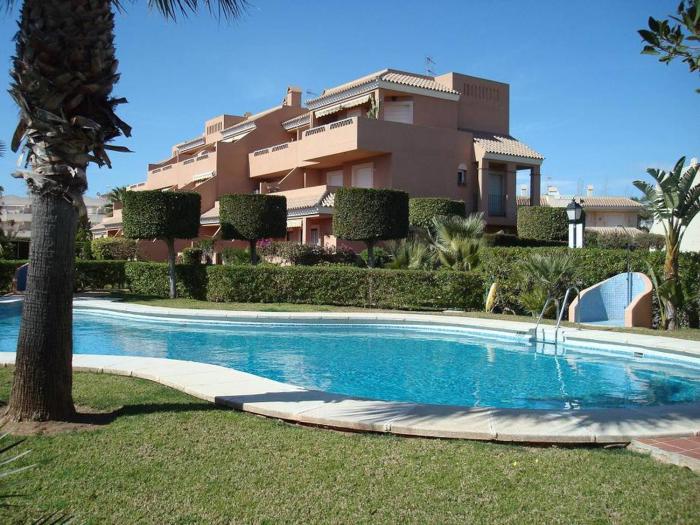 Ground floor naturist studio with terrace
