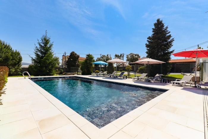 Casa Largo do Porto - Country House with Swimming Pool