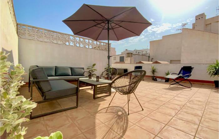 Stunning Apartment In Torrevieja