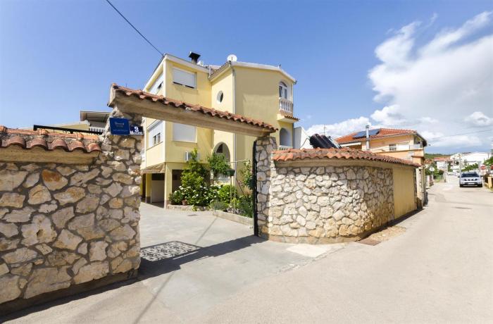 Apartments and Room Take it easy