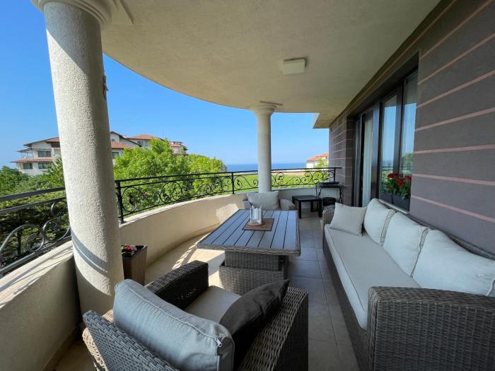 Апартаменти Велека Бийч