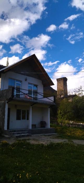 Little house Katia Mestia