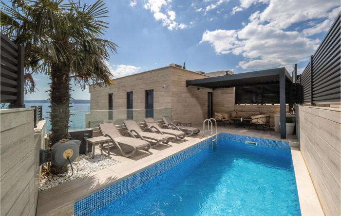 Stunning Apartment In Crikvenica