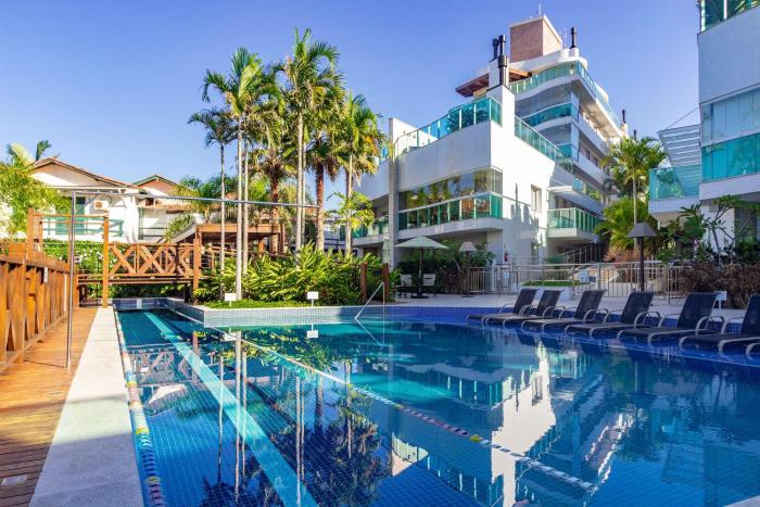 Varandas do Atlântico - Apartamento Impecável em Condo Pé na Areia