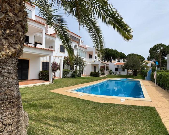 Albufeira Falesia Beach Apartment
