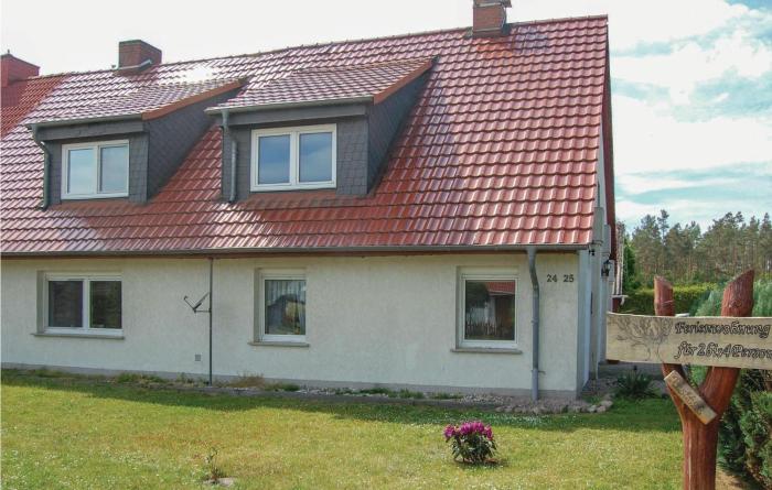 Cozy Apartment In Rostock With Wifi