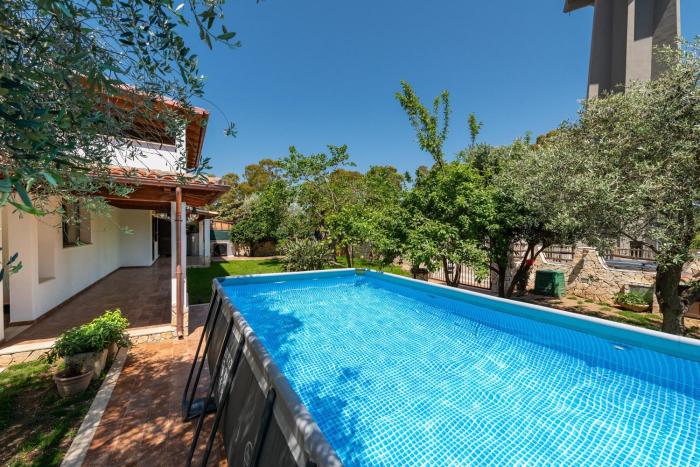 Villa Eleonora Residence App to 4