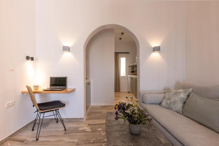 Olia sea view in Naxos town