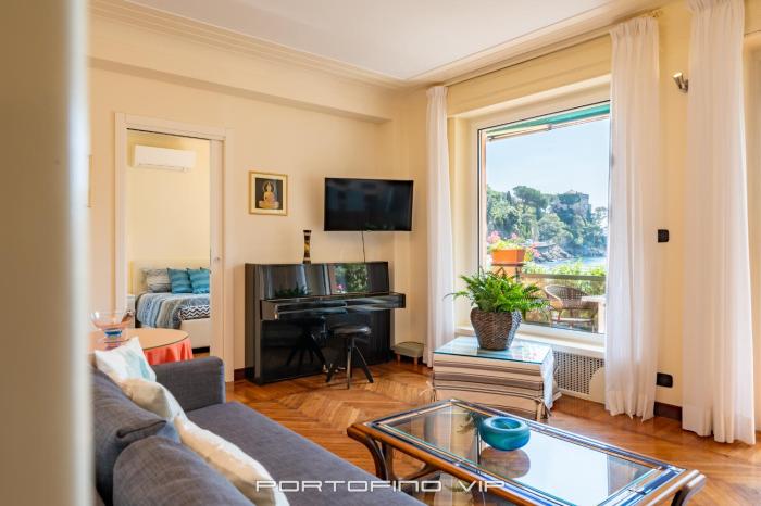 Giorgina Paraggi by PortofinoVip