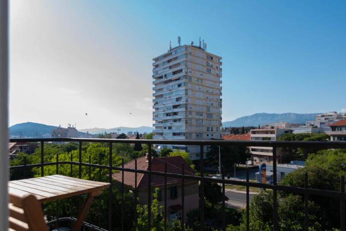 Charming apartment close to Bacvice beach and center