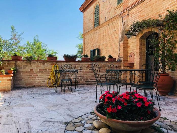 Casa Rosy nel borgo di Patrignone