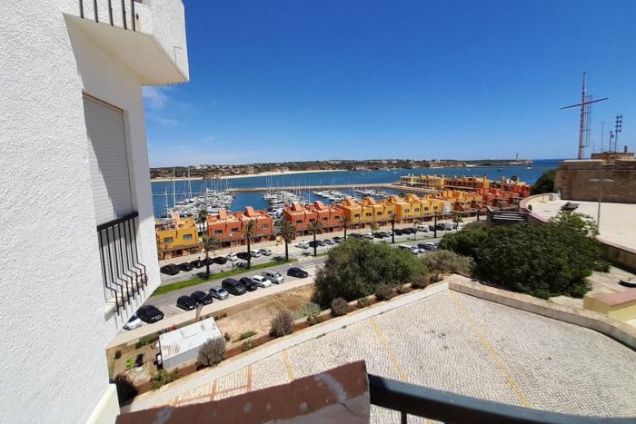 Fortaleza Sea-View w Balcony by LovelyStay