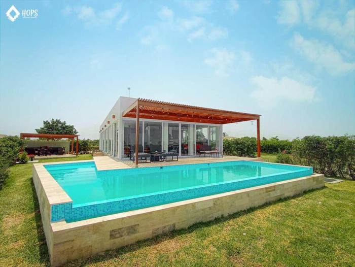 HOP BUZIOS exclusiva oasis y playa en Chincha