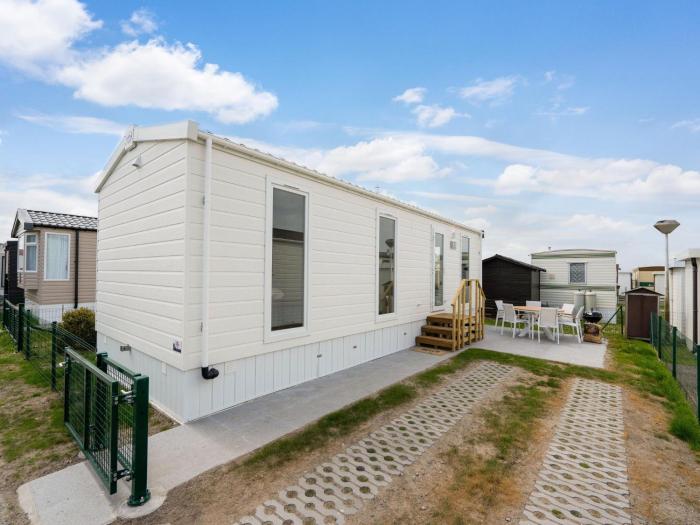 Le Boucanier - Omheinde stacaravan aan zee