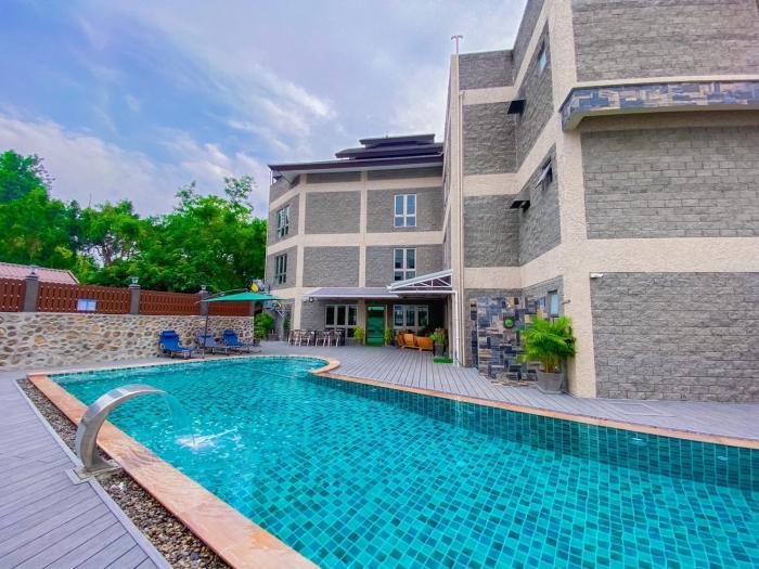 Cha Lis Family Hotel&Hostel