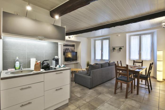 Jolie 2 pièces quartier Bonaparte Clim