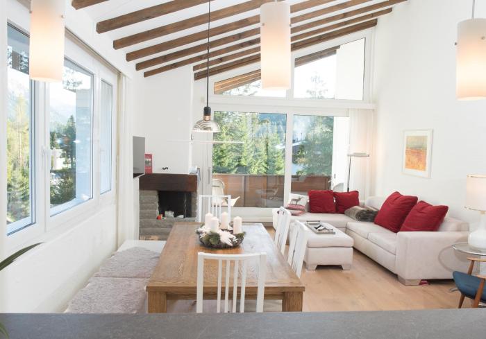 Flat La Riva 111 with pool-Lenzerheide