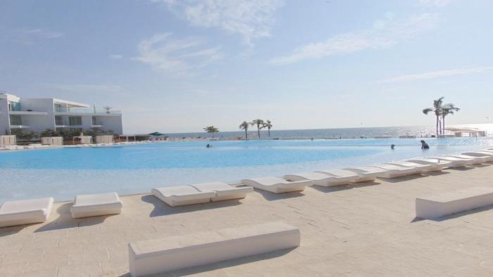 Amazing &Totally New!!! Aria Ocean Condo 306 by Kivoya