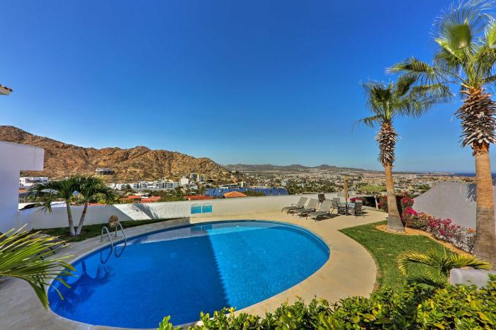 Cabo San Lucas Resort Condo Less Than 2 Mi to Medano Beach