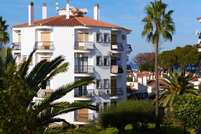 La urbanización cerca del mar