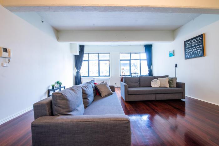 ReadySet Apartments on King