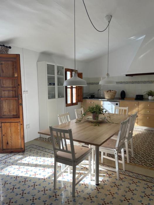 Encantadora casa con terraza a un minuto de la playa