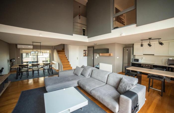 Minimal Brand New Loft next to Subway