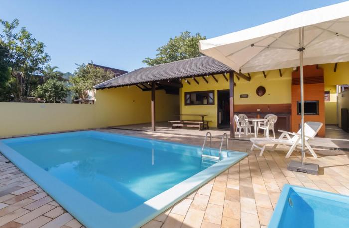 Casa Guaratuba-Barra do Saí - "Recanto de Milady" - 80 m da Praia