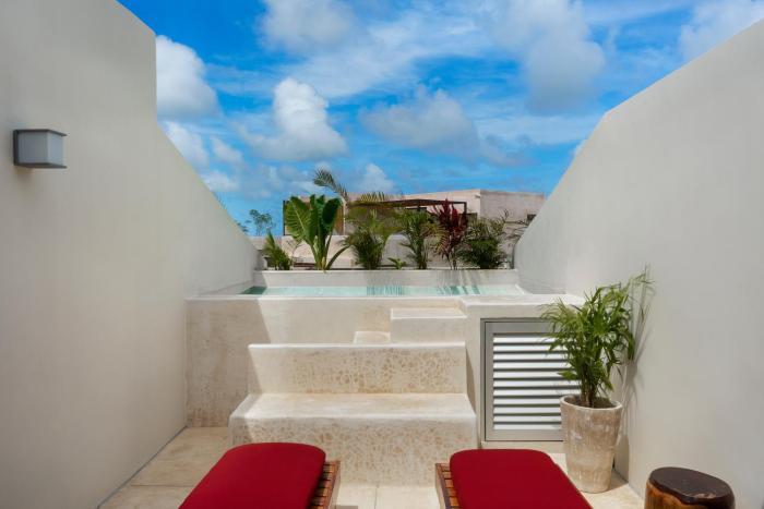 Private Rooftop Studio with Pool - Tulum La Veleta - A307