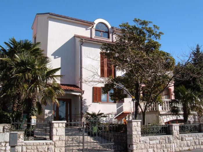 Apartmani Crikvenica 30072 - Goran