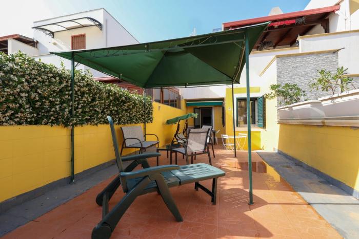 VILLETTA A SCHIERA UNO vicino MALDIVE DEL SALENTO