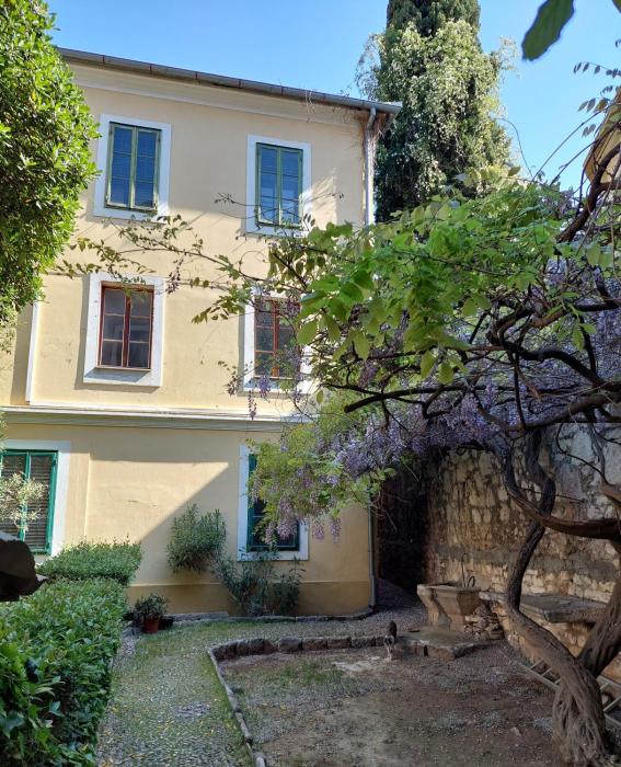 APP Old Garden House