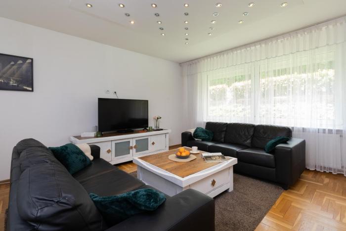 Seaview Gdynia Apartment Lelewela by Renters