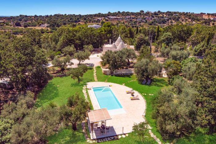 Villa Trullo Tesoro by Villa Plus