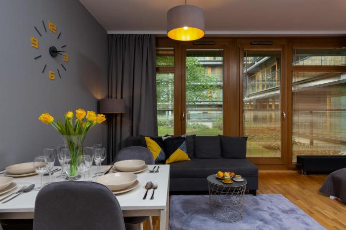 Kolejowa Apartments Warsaw by Renters