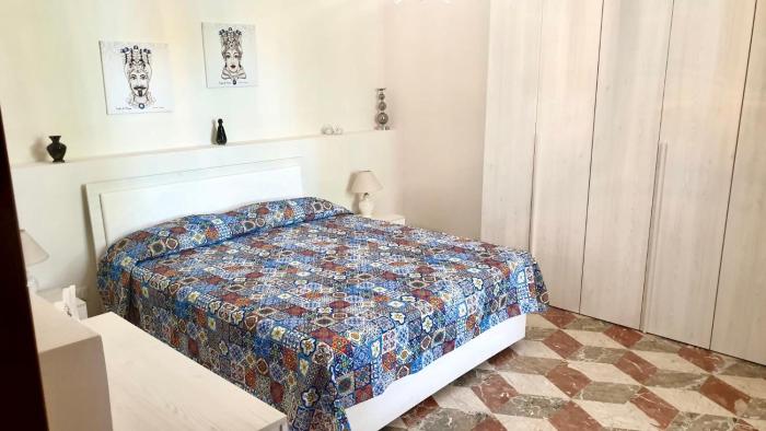 La casa dei bouganville Lo stagnone