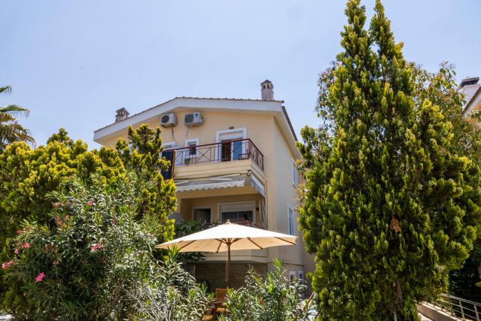 The Green Maisonette