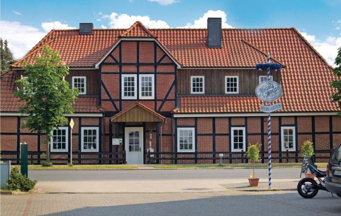 Stunning Apartment In Altenmedingen